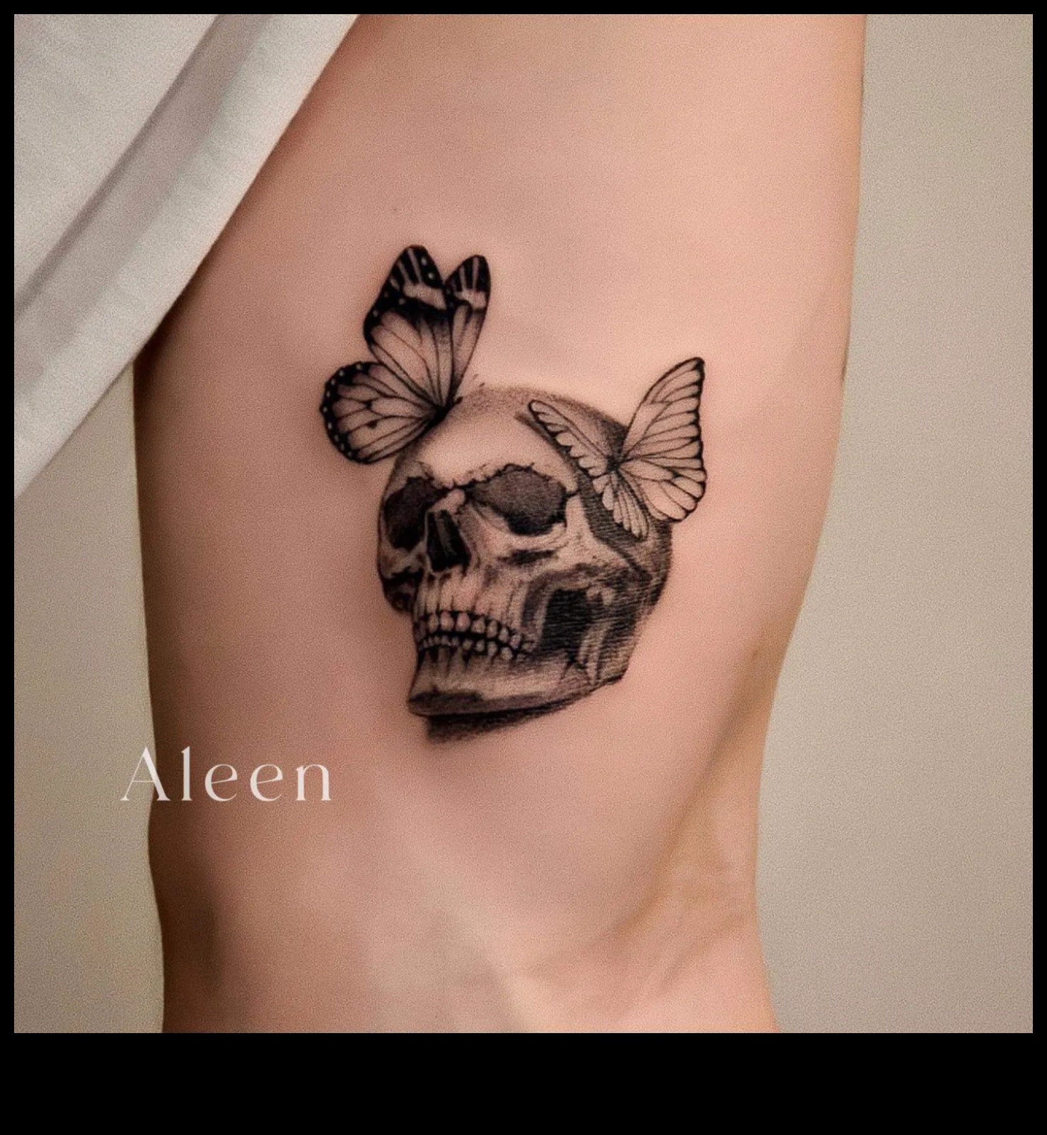 Αληθινοί στοχασμοί Η τέχνη του ρεαλισμού Τατουάζ και προσωπικές αφηγήσεις 5 True Reflections: Realism Tattoos for Personal Narratives