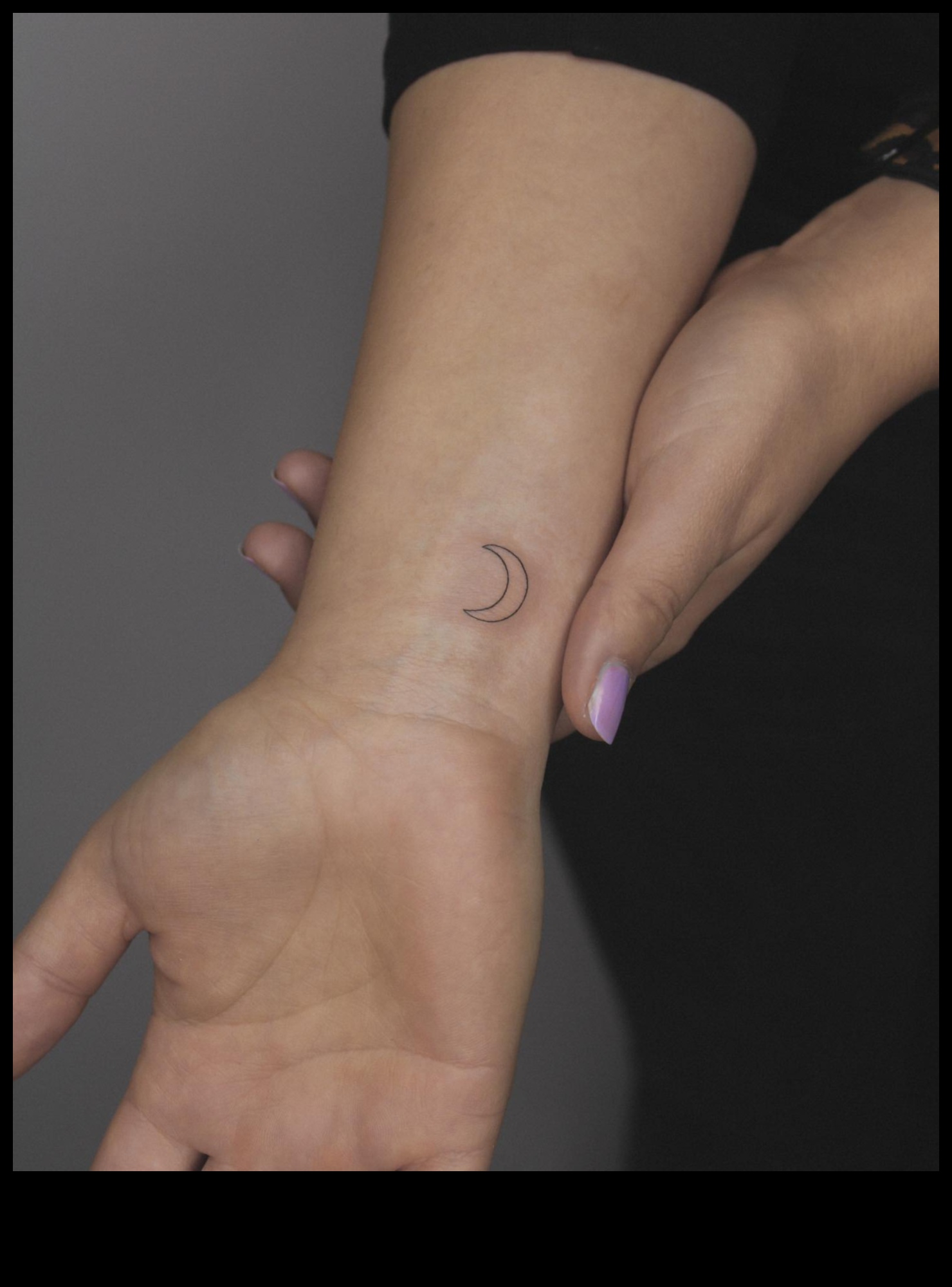 Wrist Whimsy: Παιχνιδιάρικες και γοητευτικές μικροσκοπικές εμπνεύσεις για τατουάζ