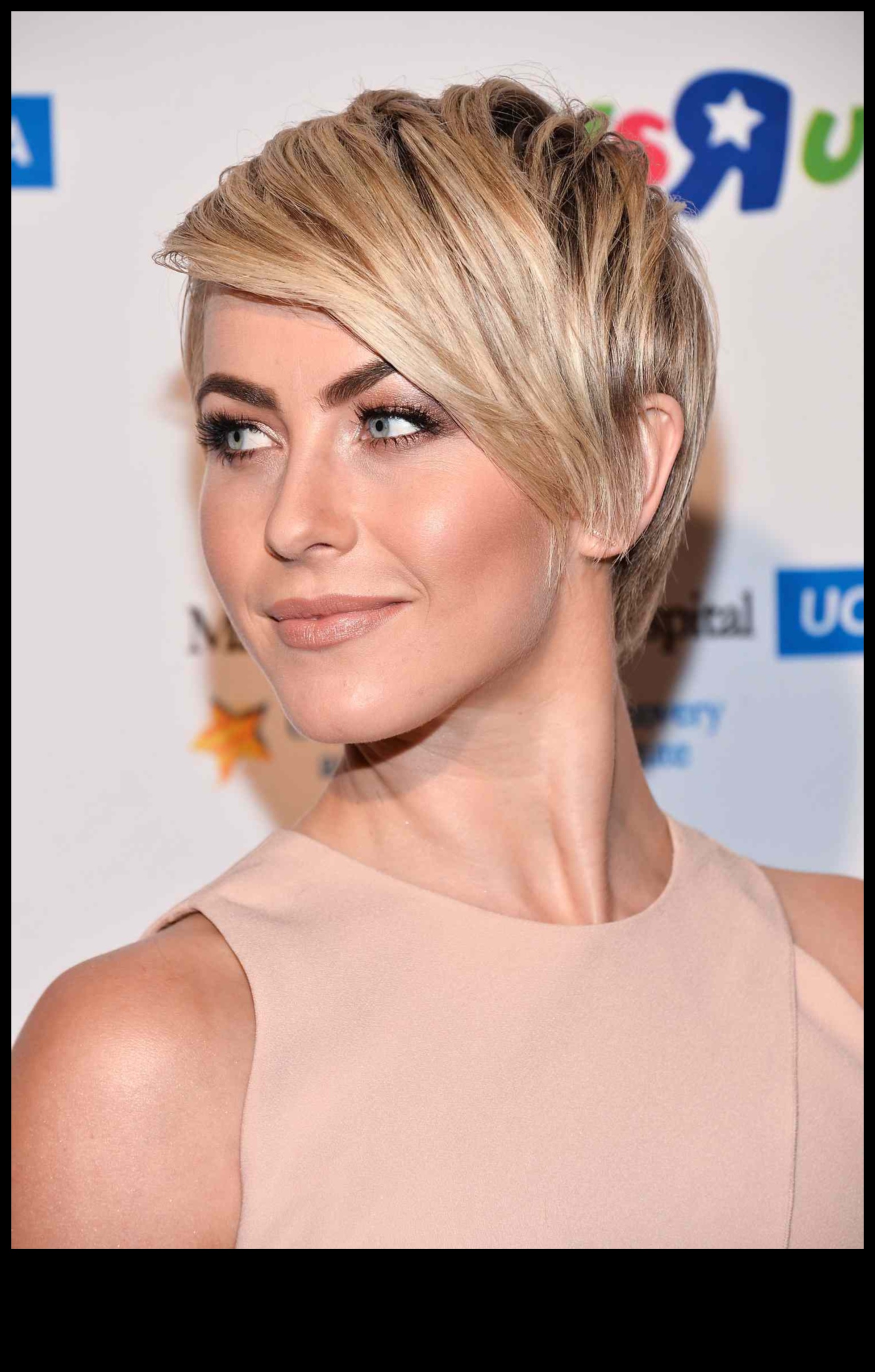 Blonde Pixie Cut ή Long Waves: Αποφασίζοντας το στυλ της υπογραφής σας